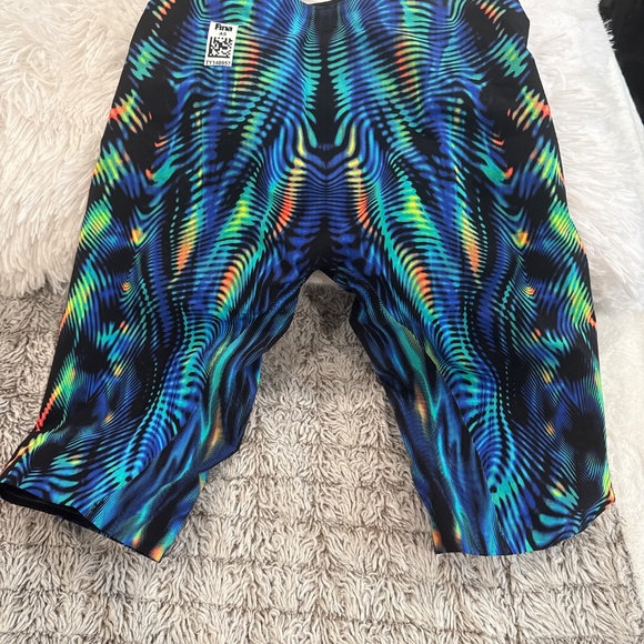 TYR Men’s Genesis Jammer - Picture 2 of 3